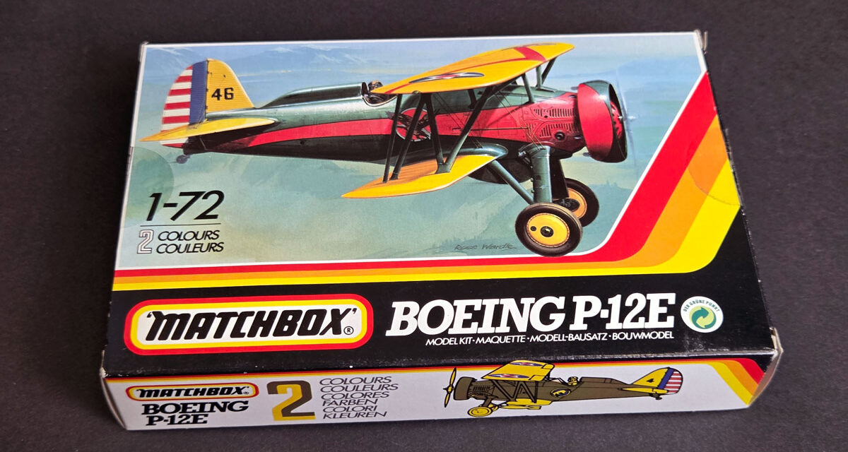Matchbox PK-3 Boeing P-12E – urok kolorowych ramek